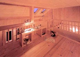 屋根裏部屋